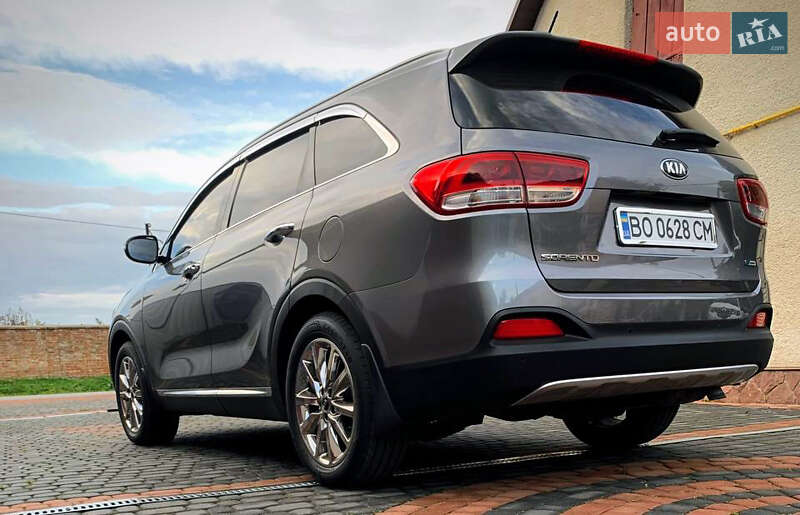 Позашляховик / Кросовер Kia Sorento 2016 в Тернополі
