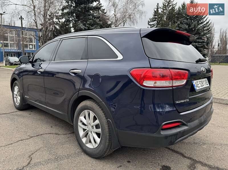 Внедорожник / Кроссовер Kia Sorento 2017 в Кривом Роге