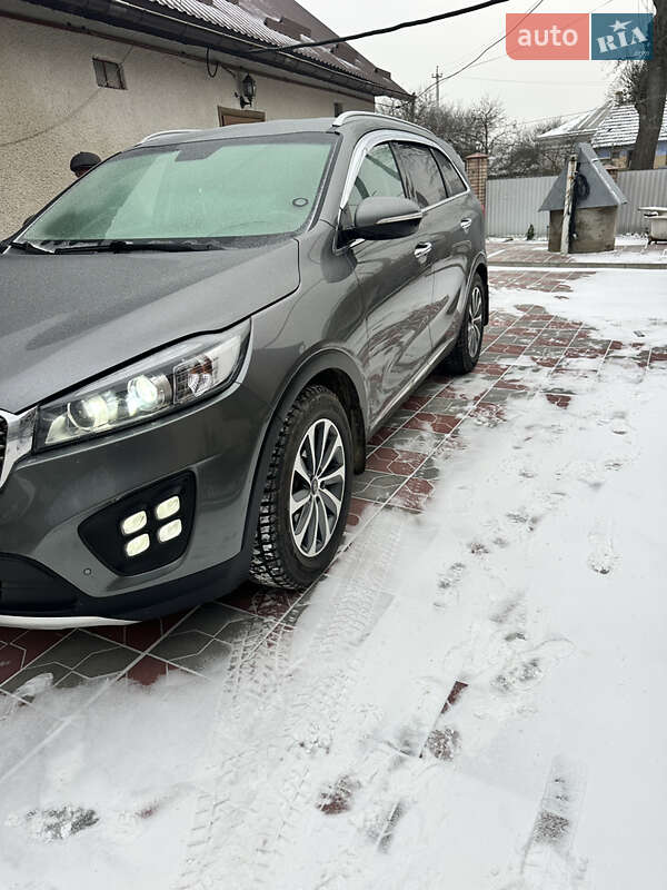 Позашляховик / Кросовер Kia Sorento 2016 в Тернополі