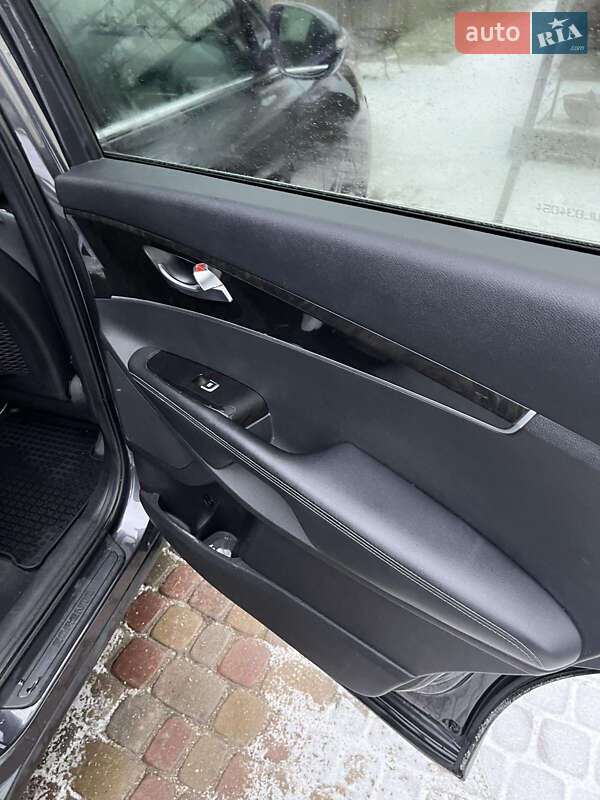 Позашляховик / Кросовер Kia Sorento 2016 в Львові