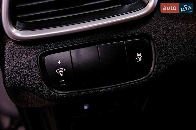 Позашляховик / Кросовер Kia Sorento 2017 в Одесі фото 19 Позашляховик / Кросовер Kia Sorento 2017 в Одесі