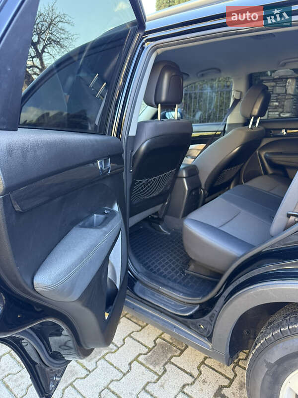 Позашляховик / Кросовер Kia Sorento 2011 в Надвірній