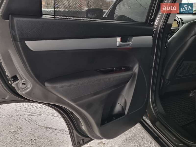 Позашляховик / Кросовер Kia Sorento 2014 в Вінниці