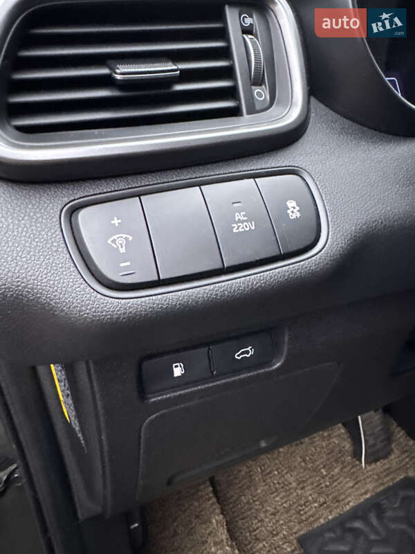 Позашляховик / Кросовер Kia Sorento 2016 в Луцьку