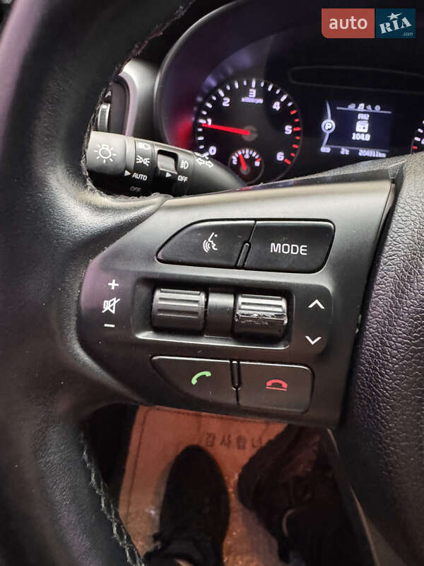 Позашляховик / Кросовер Kia Sorento 2016 в Луцьку