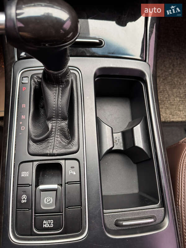 Позашляховик / Кросовер Kia Sorento 2016 в Луцьку