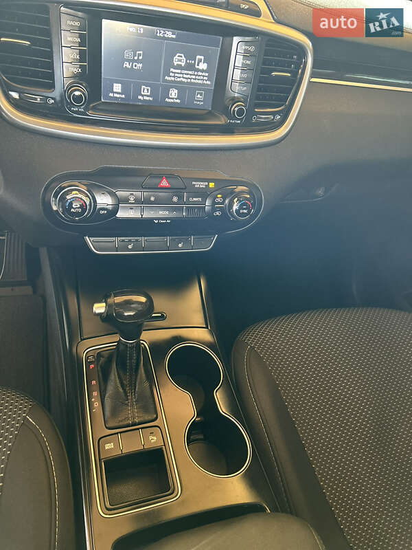 Внедорожник / Кроссовер Kia Sorento 2016 в Виннице фото 41 Внедорожник / Кроссовер Kia Sorento 2016 в Виннице