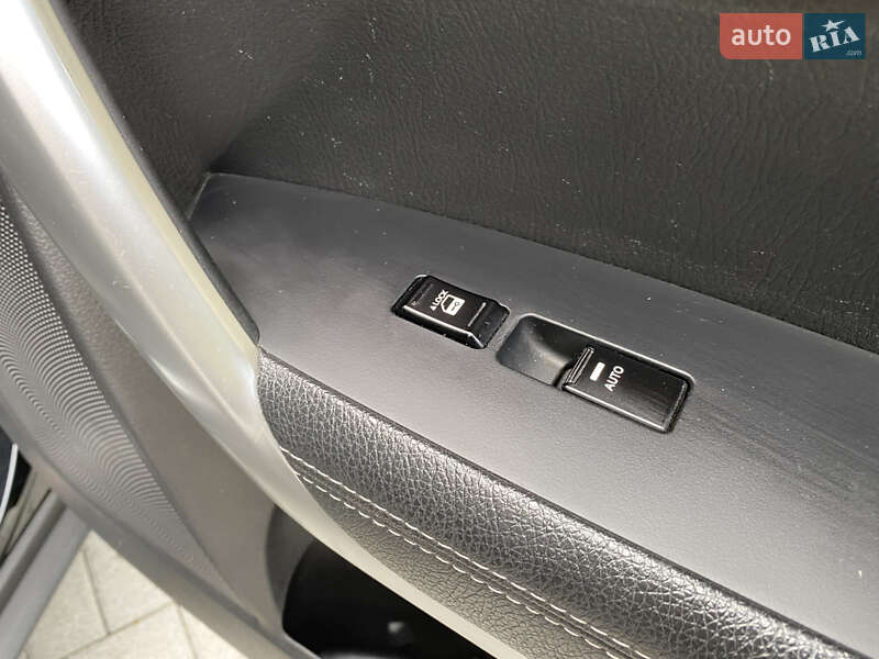 Внедорожник / Кроссовер Kia Sorento 2011 в Дрогобыче фото 41 Внедорожник / Кроссовер Kia Sorento 2011 в Дрогобыче