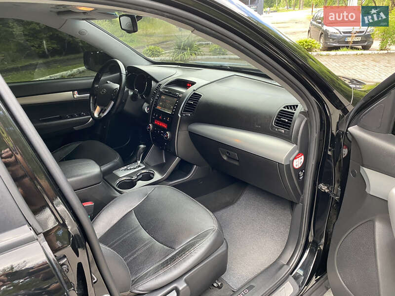 Внедорожник / Кроссовер Kia Sorento 2011 в Дрогобыче фото 43 Внедорожник / Кроссовер Kia Sorento 2011 в Дрогобыче