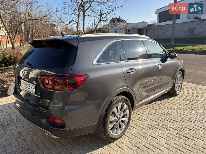 Внедорожник / Кроссовер Kia Sorento 2017 в Одессе фото 12 Внедорожник / Кроссовер Kia Sorento 2017 в Одессе