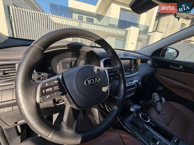 Внедорожник / Кроссовер Kia Sorento 2017 в Одессе фото 22 Внедорожник / Кроссовер Kia Sorento 2017 в Одессе