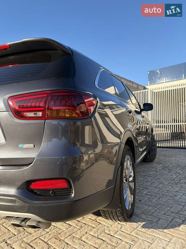 Внедорожник / Кроссовер Kia Sorento 2017 в Одессе фото 46 Внедорожник / Кроссовер Kia Sorento 2017 в Одессе