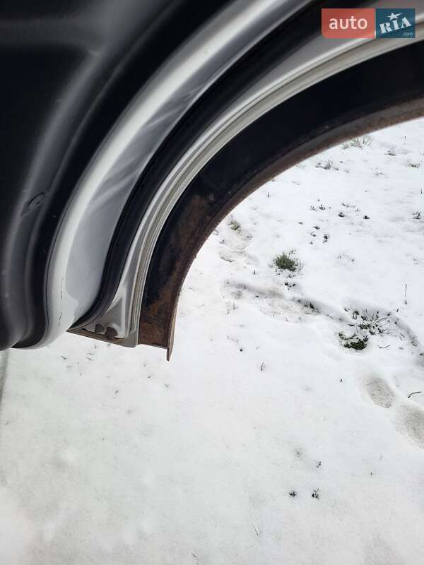 Позашляховик / Кросовер Kia Sorento 2006 в Первомайську