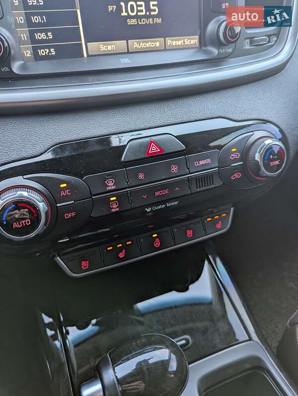 Позашляховик / Кросовер Kia Sorento 2015 в Тернополі