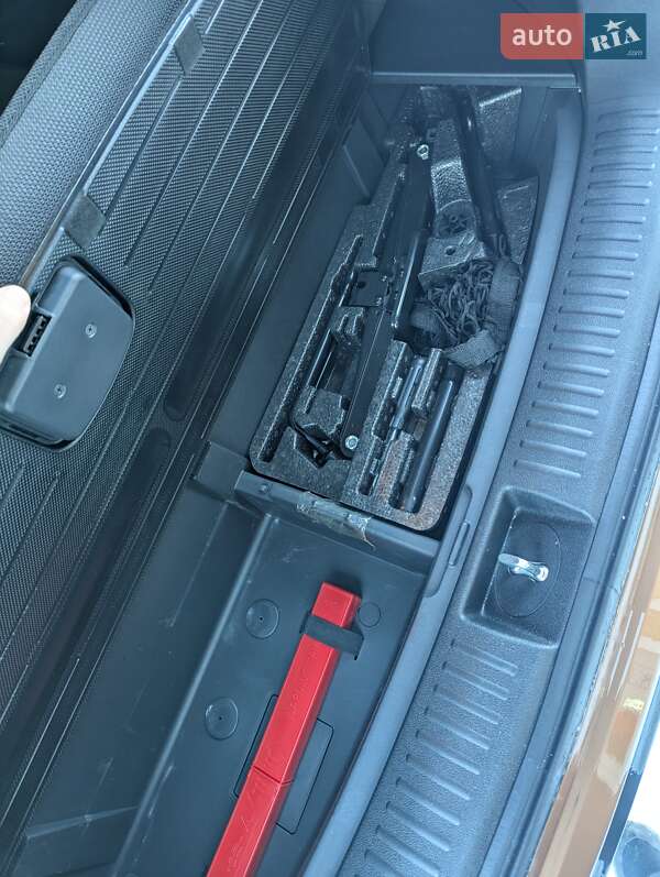 Позашляховик / Кросовер Kia Sorento 2015 в Тернополі