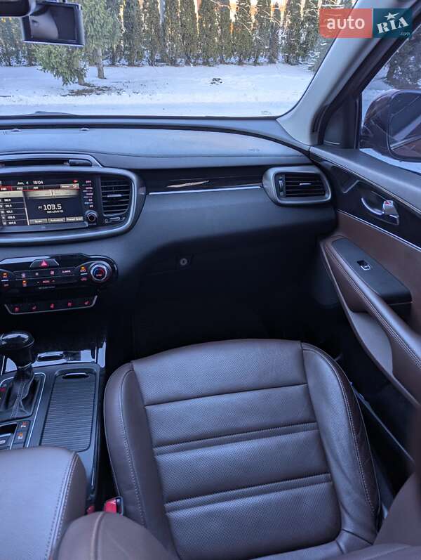 Позашляховик / Кросовер Kia Sorento 2015 в Тернополі