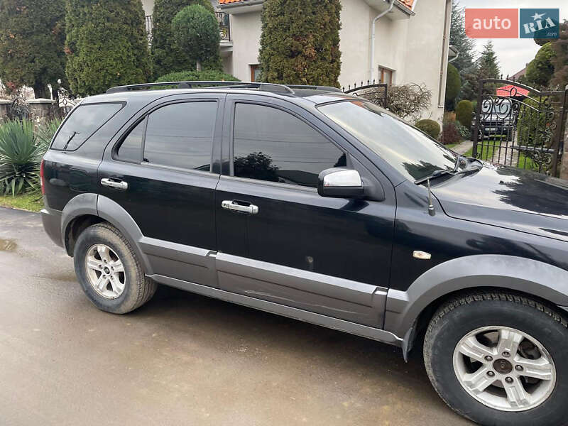 Внедорожник / Кроссовер Kia Sorento 2004 в Днепре