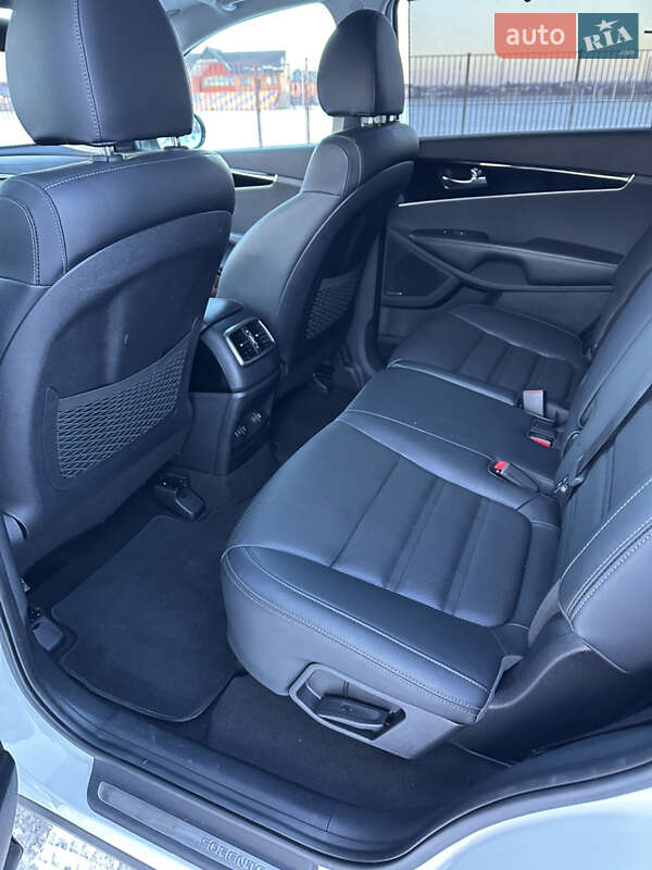 Внедорожник / Кроссовер Kia Sorento 2020 в Луцке