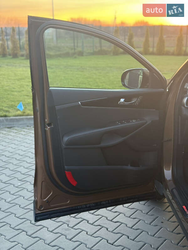 Позашляховик / Кросовер Kia Sorento 2016 в Луцьку фото 25 Позашляховик / Кросовер Kia Sorento 2016 в Луцьку