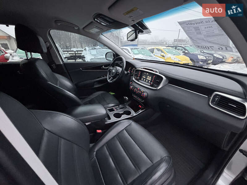 Внедорожник / Кроссовер Kia Sorento 2017 в Полтаве