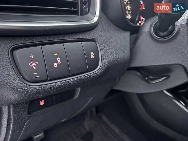 Внедорожник / Кроссовер Kia Sorento 2017 в Полтаве