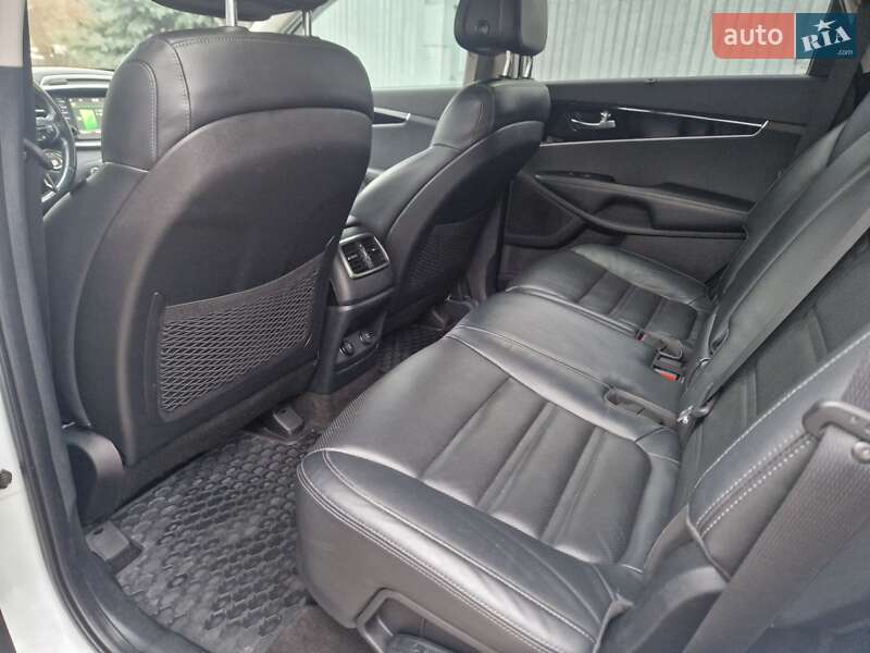 Внедорожник / Кроссовер Kia Sorento 2016 в Виннице