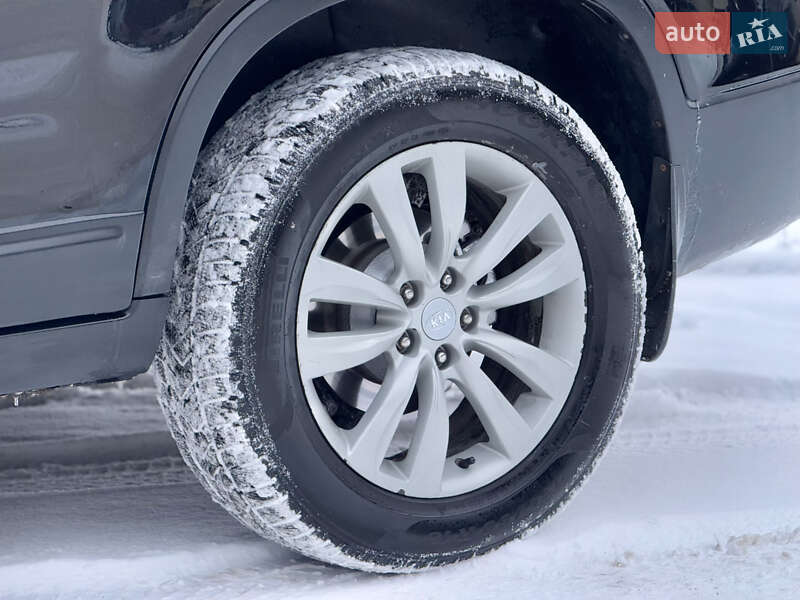 Внедорожник / Кроссовер Kia Sorento 2009 в Межгорье