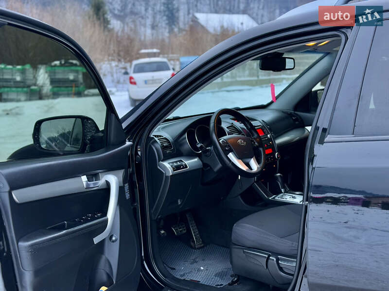 Внедорожник / Кроссовер Kia Sorento 2009 в Межгорье