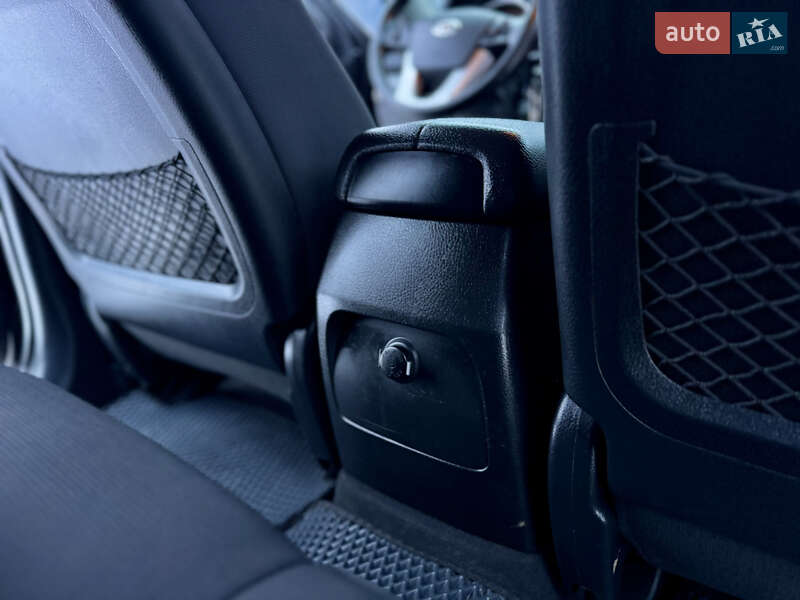 Внедорожник / Кроссовер Kia Sorento 2009 в Межгорье