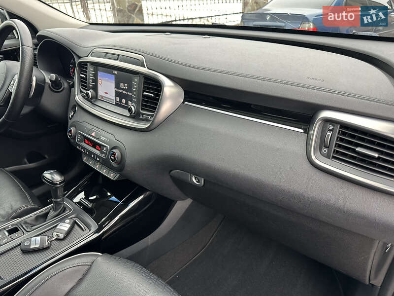 Внедорожник / Кроссовер Kia Sorento 2018 в Ивано-Франковске