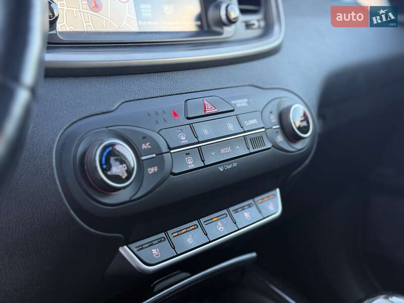 Внедорожник / Кроссовер Kia Sorento 2016 в Бродах