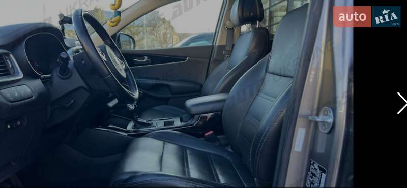 Позашляховик / Кросовер Kia Sorento 2015 в Івано-Франківську