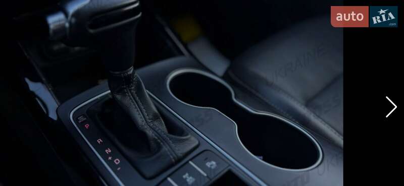 Позашляховик / Кросовер Kia Sorento 2015 в Івано-Франківську