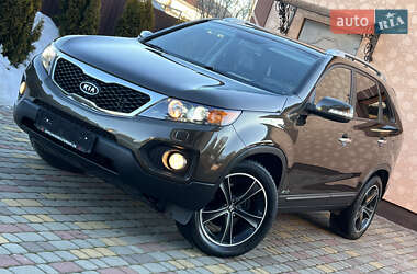 Позашляховик / Кросовер Kia Sorento 2010 в Івано-Франківську