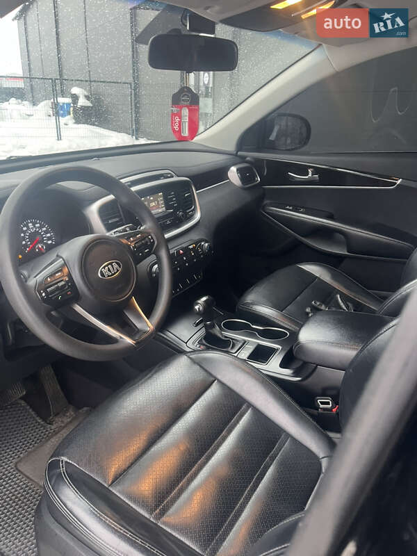 Внедорожник / Кроссовер Kia Sorento 2015 в Ивано-Франковске