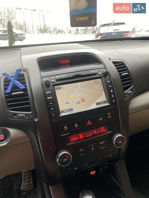 Внедорожник / Кроссовер Kia Sorento 2012 в Ивано-Франковске