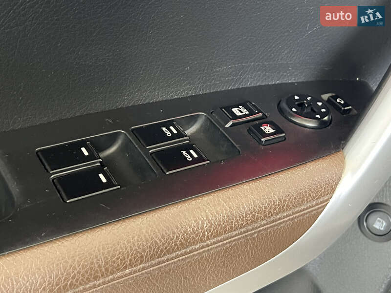 Внедорожник / Кроссовер Kia Sorento 2010 в Дрогобыче