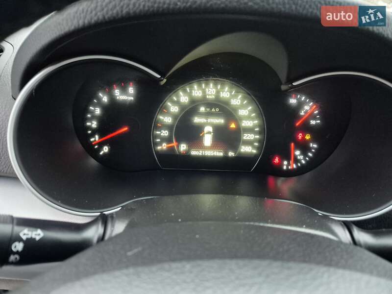 Позашляховик / Кросовер Kia Sorento 2014 в Стрию