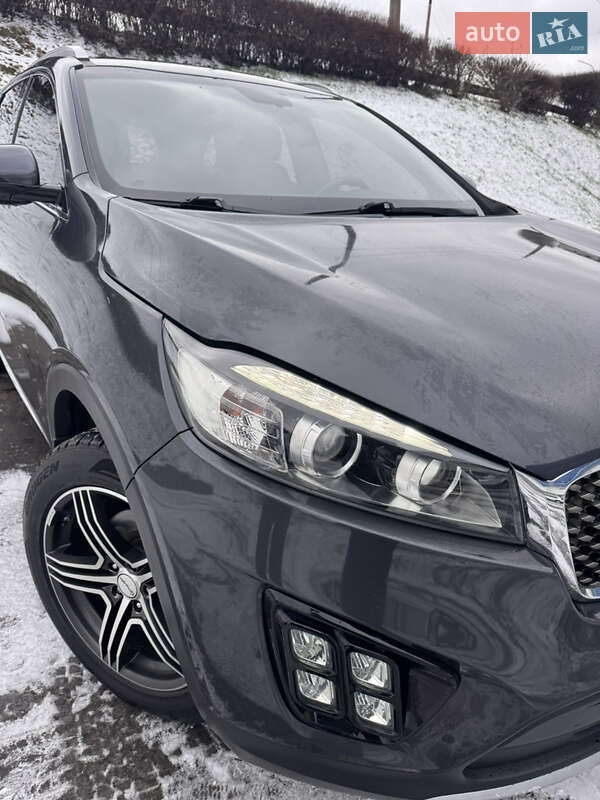 Внедорожник / Кроссовер Kia Sorento 2016 в Луцке