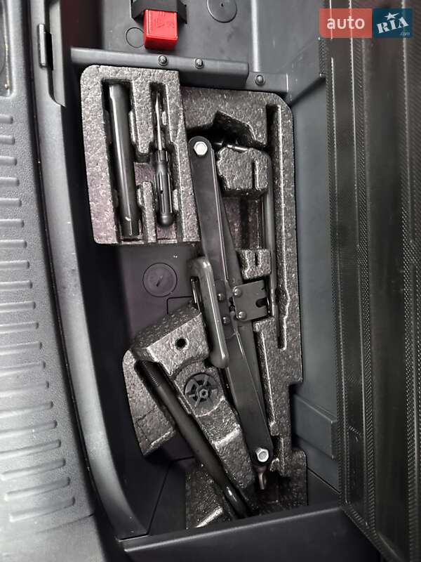 Внедорожник / Кроссовер Kia Sorento 2016 в Луцке