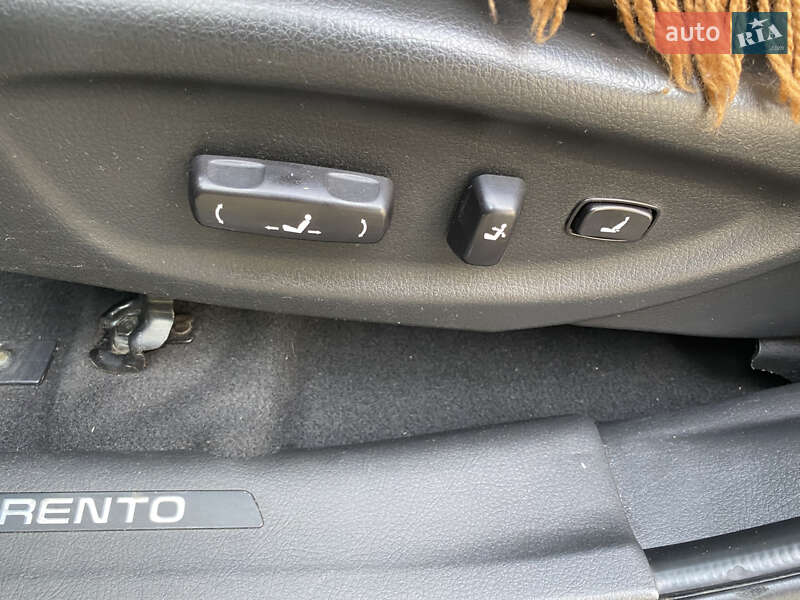 Внедорожник / Кроссовер Kia Sorento 2010 в Хусте