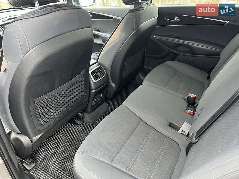 Внедорожник / Кроссовер Kia Sorento 2016 в Шепетовке фото 6 Внедорожник / Кроссовер Kia Sorento 2016 в Шепетовке