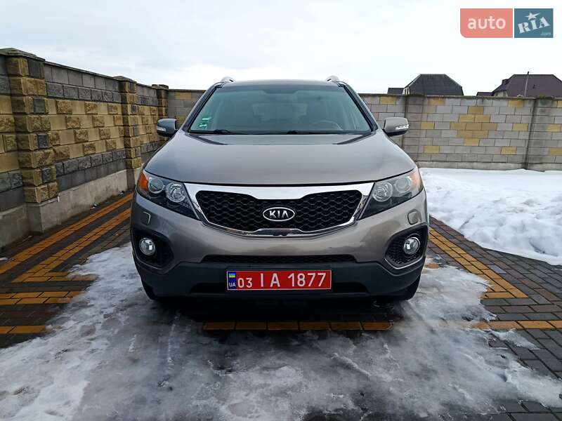 Внедорожник / Кроссовер Kia Sorento 2011 в Луцке
