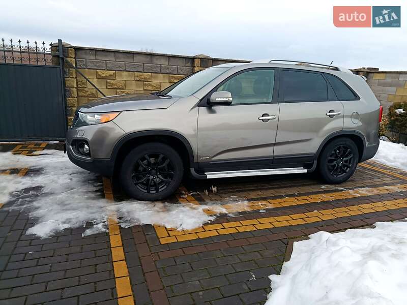 Внедорожник / Кроссовер Kia Sorento 2011 в Луцке
