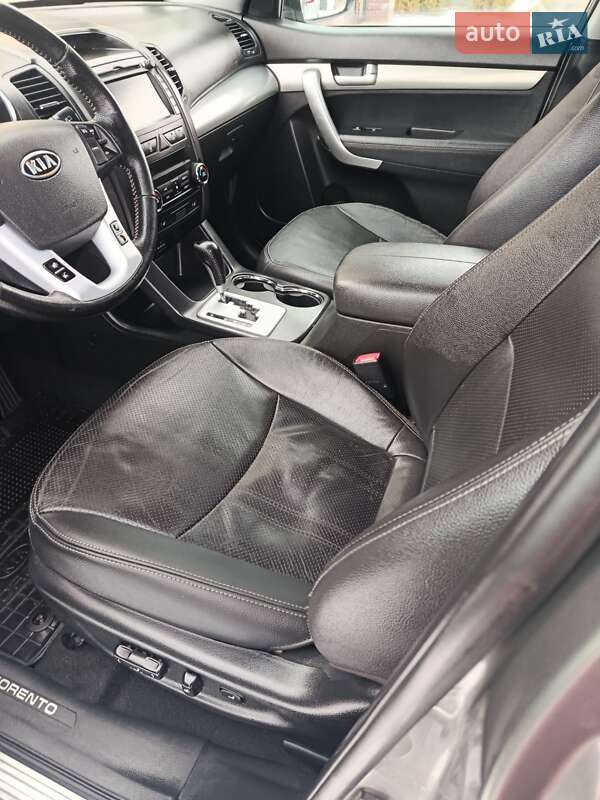 Внедорожник / Кроссовер Kia Sorento 2011 в Луцке