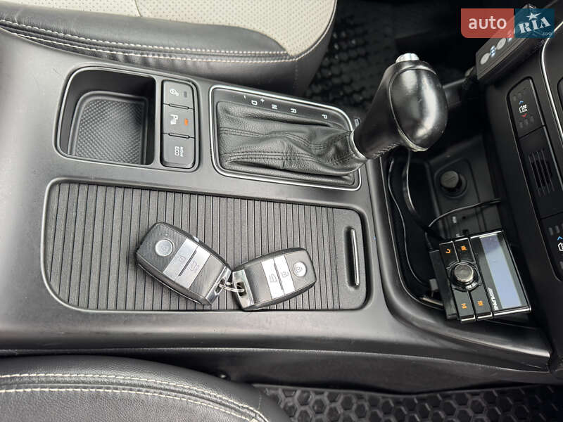 Внедорожник / Кроссовер Kia Sorento 2014 в Луцке