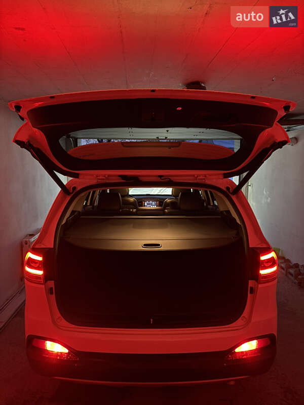 Внедорожник / Кроссовер Kia Sorento 2017 в Черновцах фото 12 Внедорожник / Кроссовер Kia Sorento 2017 в Черновцах