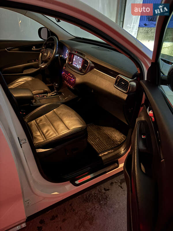 Внедорожник / Кроссовер Kia Sorento 2017 в Черновцах фото 17 Внедорожник / Кроссовер Kia Sorento 2017 в Черновцах