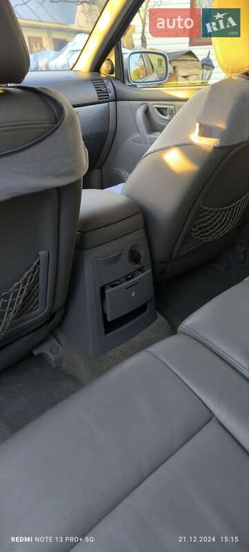 Внедорожник / Кроссовер Kia Sorento 2004 в Дубовом