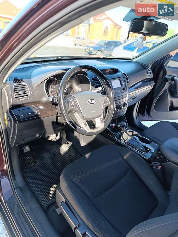 Внедорожник / Кроссовер Kia Sorento 2013 в Царичанке